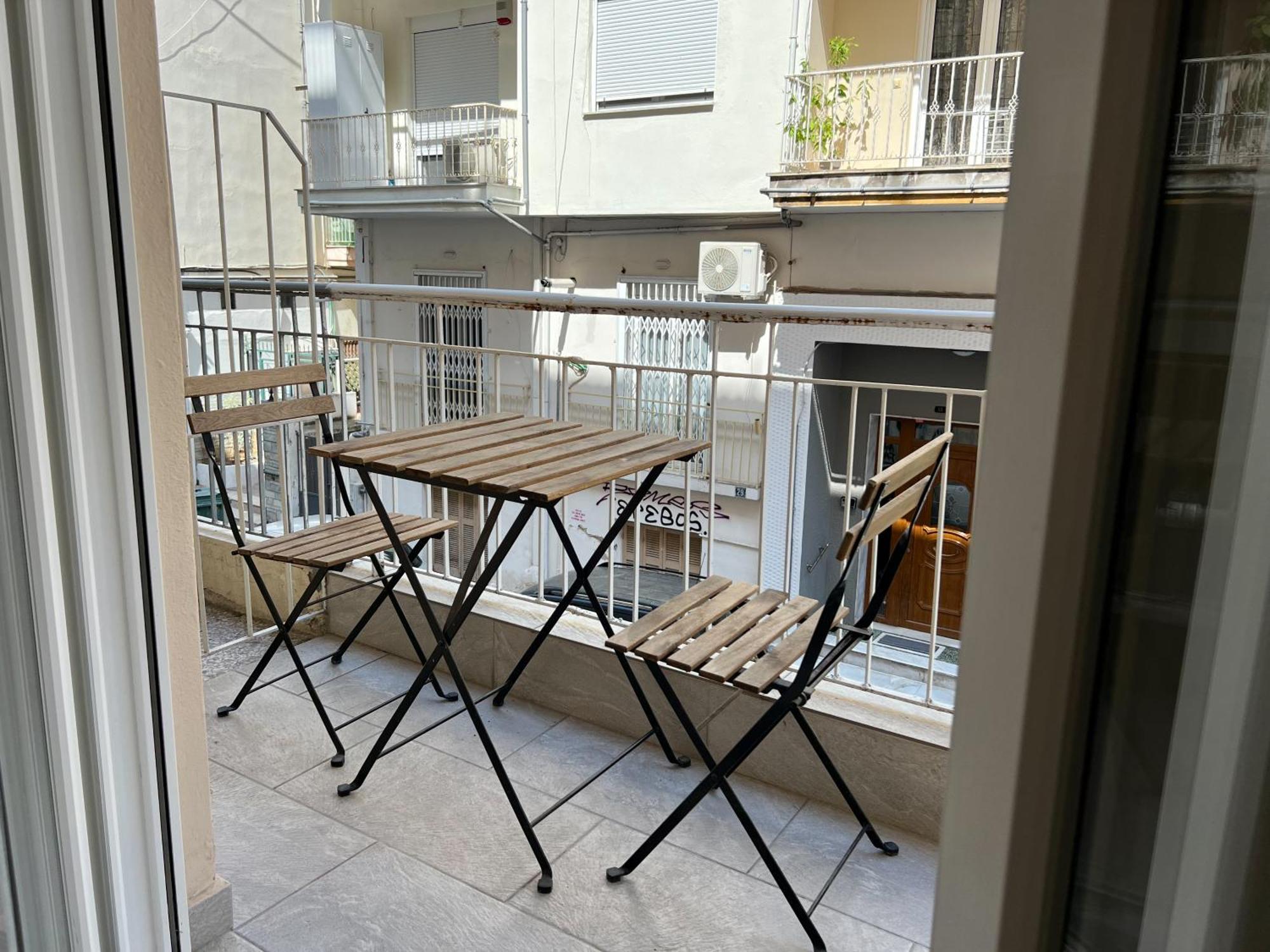 P Deluxe Suites 7 테살로니키 외부 사진